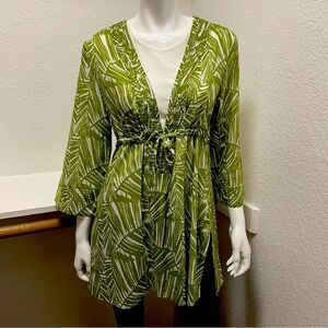 Banana Republic palm leave beach cover up. Never worn. Size L. Perfect condition
